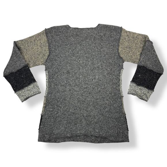 90's wool blend oversized deep v-neck sweater by IDI BY MATHEW H - Picture 11 of 16